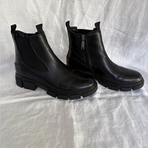 Blondo Black Leather Ankle Boots